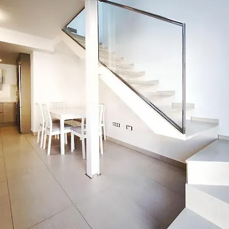Moderno Duplex En Centro Lägenhet *